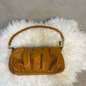 Caramel Shoulder Bag Clutch 🤎